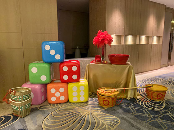 中秋節(jié)會(huì)餅博狀元的習(xí)俗.jpg