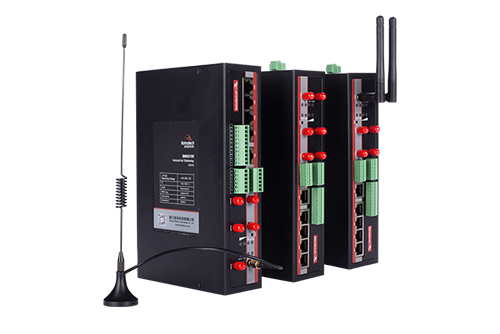 BMG5100系列千兆5G工業(yè)網(wǎng)關(guān)，支持5G網(wǎng)絡(luò)，配置5路千兆網(wǎng)口，4路POE等豐富接口，廣泛應(yīng)用于智能制造、智慧醫(yī)療、智慧城市等對數(shù)據(jù)延時要求嚴(yán)格的場景。